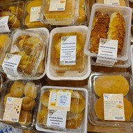 White Story The Walk ราชพฤกษ์