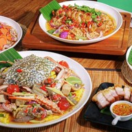 คาเฟ่ ออน เดอะ ยำ ตรงข้ามปั้มเชลล์เมืองเอก ยำ เมืองเอก