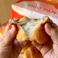HOLIDAY PASTRY (ฮอลิเดย์ พาสทรี) Flagship Store