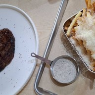 DEGREE° Hua Hin ถนนเพชรเกษม