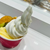 เมนูของร้าน Yogurtland สเปล