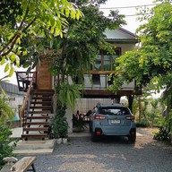 บ้านพักบุหงาริมน้ำ