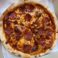 เมนูของร้าน Pizza is love™ อ่อนนุช@ยูดีไลท์คอนโด