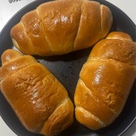 Baking Cottage by Tom