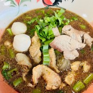 ก๋วยเตี๋ยวเรือโซล่าร์