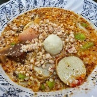 เมนูของร้าน ก๋วยเตี๋ยวลุงกับป้า