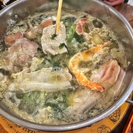 เมนูของร้าน ไทยเลอ บาร์กริล สาขาใหญ่ ถ.จันทน์ 22