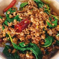 กะเพราพริกแห้งโบราณ (ลุงอ้วน)