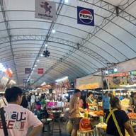สนามทุ่งนาเชย