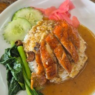 ก๋วยเตี๋ยวลูกชิ้นปลา นายเล้ง