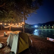 ลานกางเต้นท์เขื่อนแม่ปิงตอนล่าง