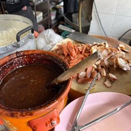 บรรยากาศ รสทิพย์ยอดผัก (บ้านหม้อ) สูตร 90 ปี