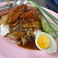 เมนูของร้าน รสทิพย์ยอดผัก (บ้านหม้อ) สูตร 90 ปี