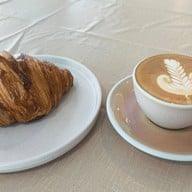 Miche Boulangerie & Coffee Bar สาขาใหญ่