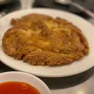 ลาดหญ้าจิ้มจุ่ม นายอ้วน ลาดหญ้าจิ้มจุ่ม นายอ้วน