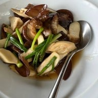 บ้านม่อนม่วน