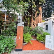 MiVana Coffee สาทร