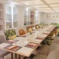 Cascade Restaurant ดุสิตธานี พัทยา