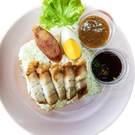 เมนูของร้าน ก๋วยจั๊บคุณน้อย ท่าน้ำนนท์