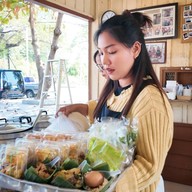 ข้าวแกงป้าน้อย