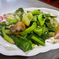 ต้มยำ /ตามสั่ง ทุกอย่าง 40 ปากซอยท่าดินแดง 10