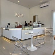 เมนูของร้าน ease cafe  อีส