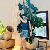 Bluehouse cafe Sriracha