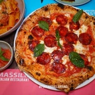 เมนูของร้าน Pizza Massilia ร่วมฤดี