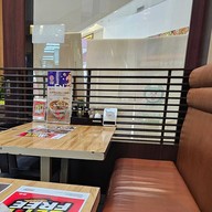 บรรยากาศ RAMEN KOURAKUEN เกตเวย์ เอกมัย