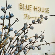 Bluehouse cafe Sriracha