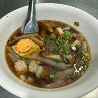 เมนูของร้าน ก๋วยจั๊บแม่เฉลียว@ตลาดศาลเจ้า