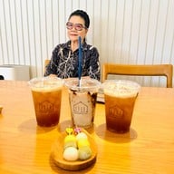 Bluehouse cafe Sriracha