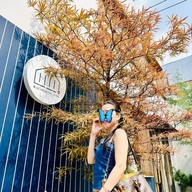 Bluehouse cafe Sriracha