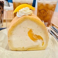 Bluehouse cafe Sriracha