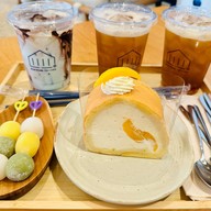 Bluehouse cafe Sriracha