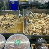 หมูทอดเจ๊จง มิตรมาร์เก็ต ดอนเมือง (MITR Market Don Mueang)