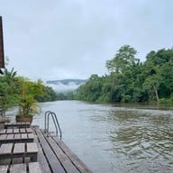 Sai Yok View raft Resort