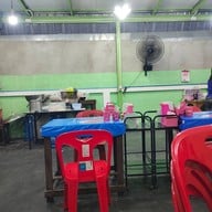 บรรยากาศ [ เอเชียบะหมี่เกี๊ยวหมูย่างอบน้ำผึ้ง ]