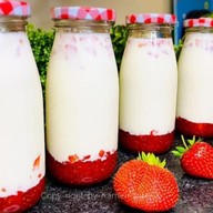 Real Strawberry Milk ถนนกรุงเทพ-นนท์