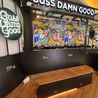 Guss Damn Good สีลมคอมเพล็กซ์ (Silom Complex)