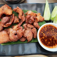 ต๋องเต็มโต๊ะ โครงการบีไฮฟ์ เมืองทองธานี