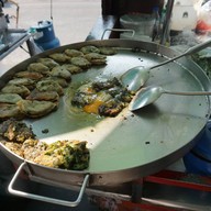 บรรยากาศ อาม่ากู๋ช่ายก้วย 60 ปี หัวหินซอย 72 ทางเข้าตลาดฉัตรไชย