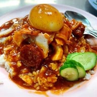 ข้าวหมูแดงนายโอวนครสนุก สี่แยกวรจักร ไม่มีสาขา