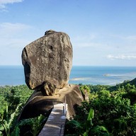 Overlap Stone เกาะสมุย