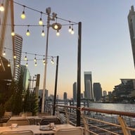 โคตรทะเล (Kodtalay Seafood Buffet)  โคตรทะเล (Kodtalay Seafood Buffet)