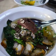 สามชัยกาแฟ หน้าศาลจังหวัดอุบลฯ