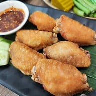 ต๋องเต็มโต๊ะ โครงการบีไฮฟ์ เมืองทองธานี