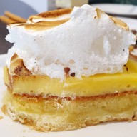 CHOM Cafe & Restaurant