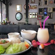 เจียงฮาย Noodles & More