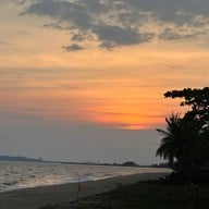 She Sails Cafe & Beach Club